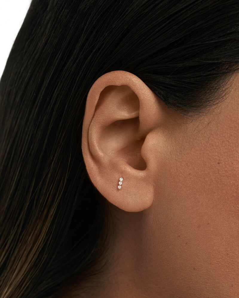3 Lined S Stud